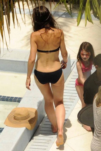 katie holmes butt