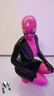 carlos martinez martinez recommends Latex Gwen Hood