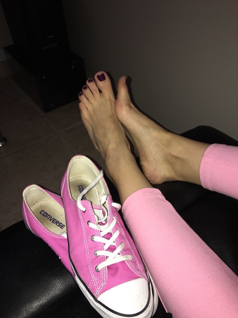 lexi luna feet