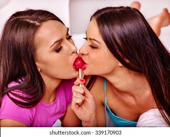 abhigna trivedi share licked lesbian photos