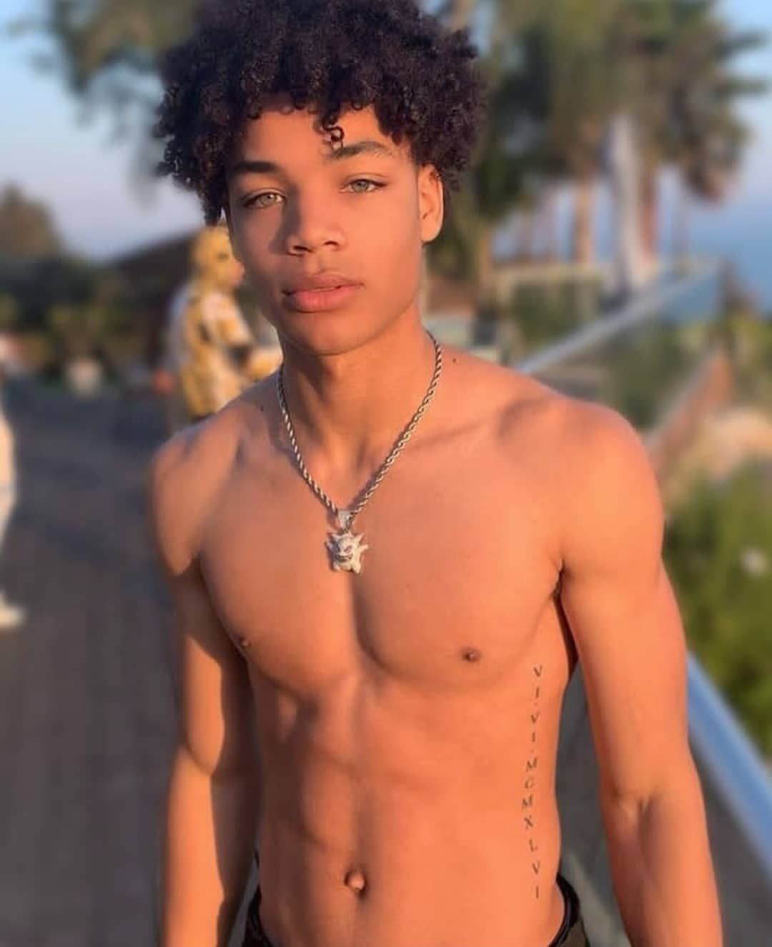 Light Skin Twinks girl models