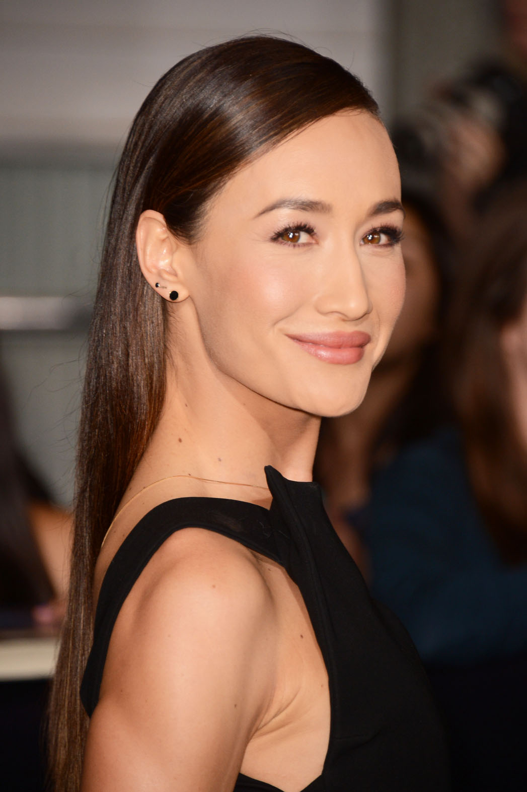 crystal wyckoff share maggie q hot photos