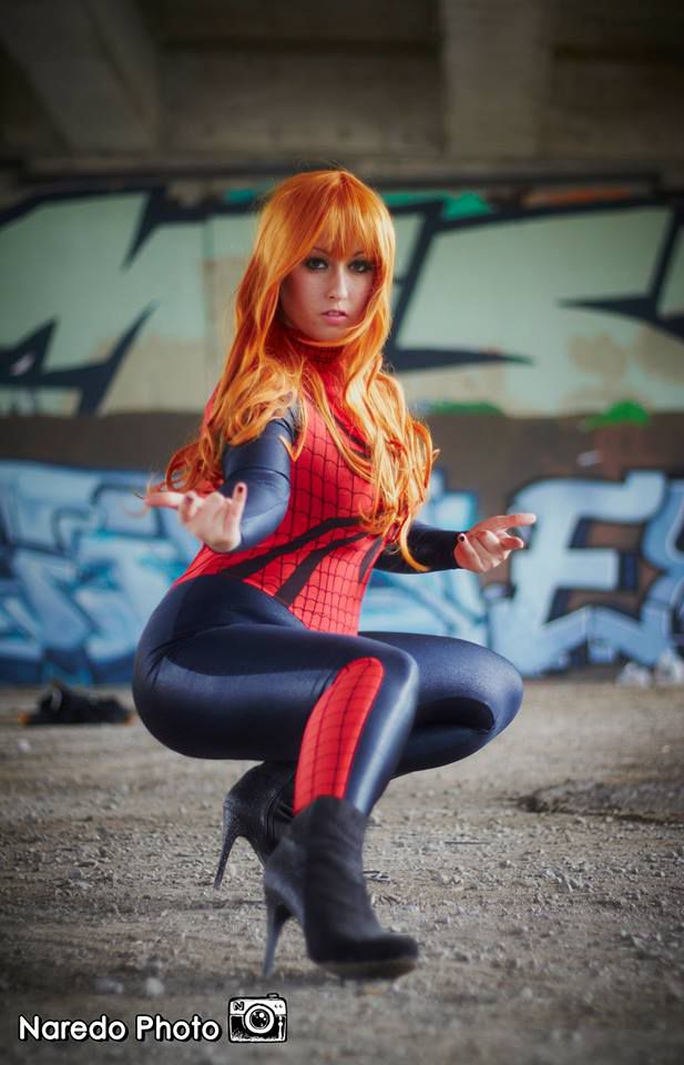 Mary Jane Watson Cosplay a jar