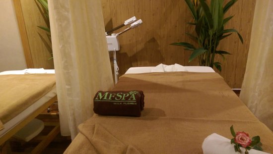 charles fausak add massage room cam photo