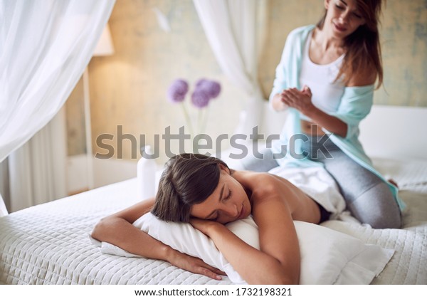 massage rooms lesbian massage