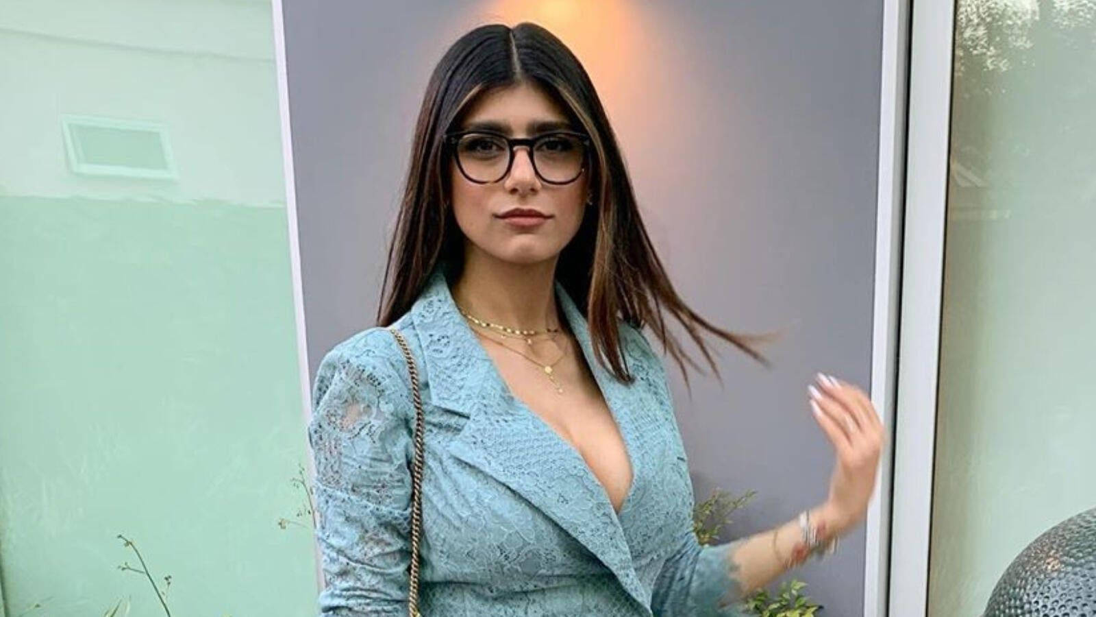 bintou manneh add mia khalifa full photo