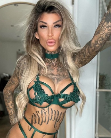 corey warren recommends milf with tattoo pic