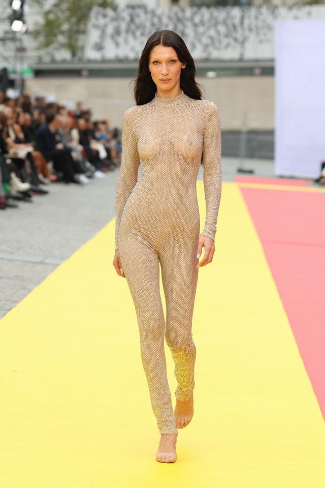 annamaria timofte add naked in fashion show photo