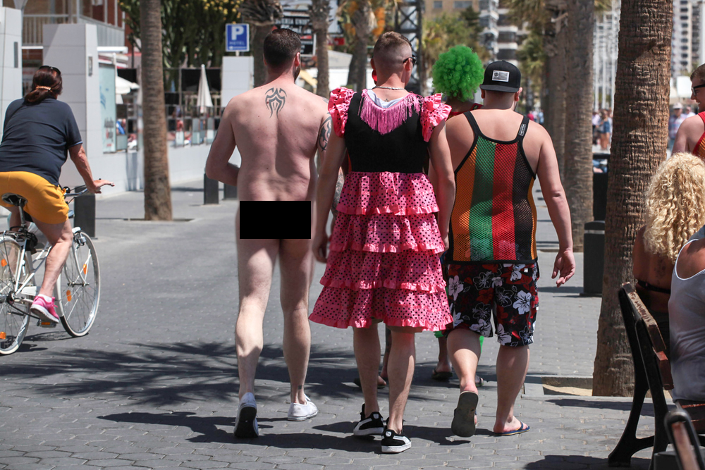 Naked Men Walking In Public leaked tape