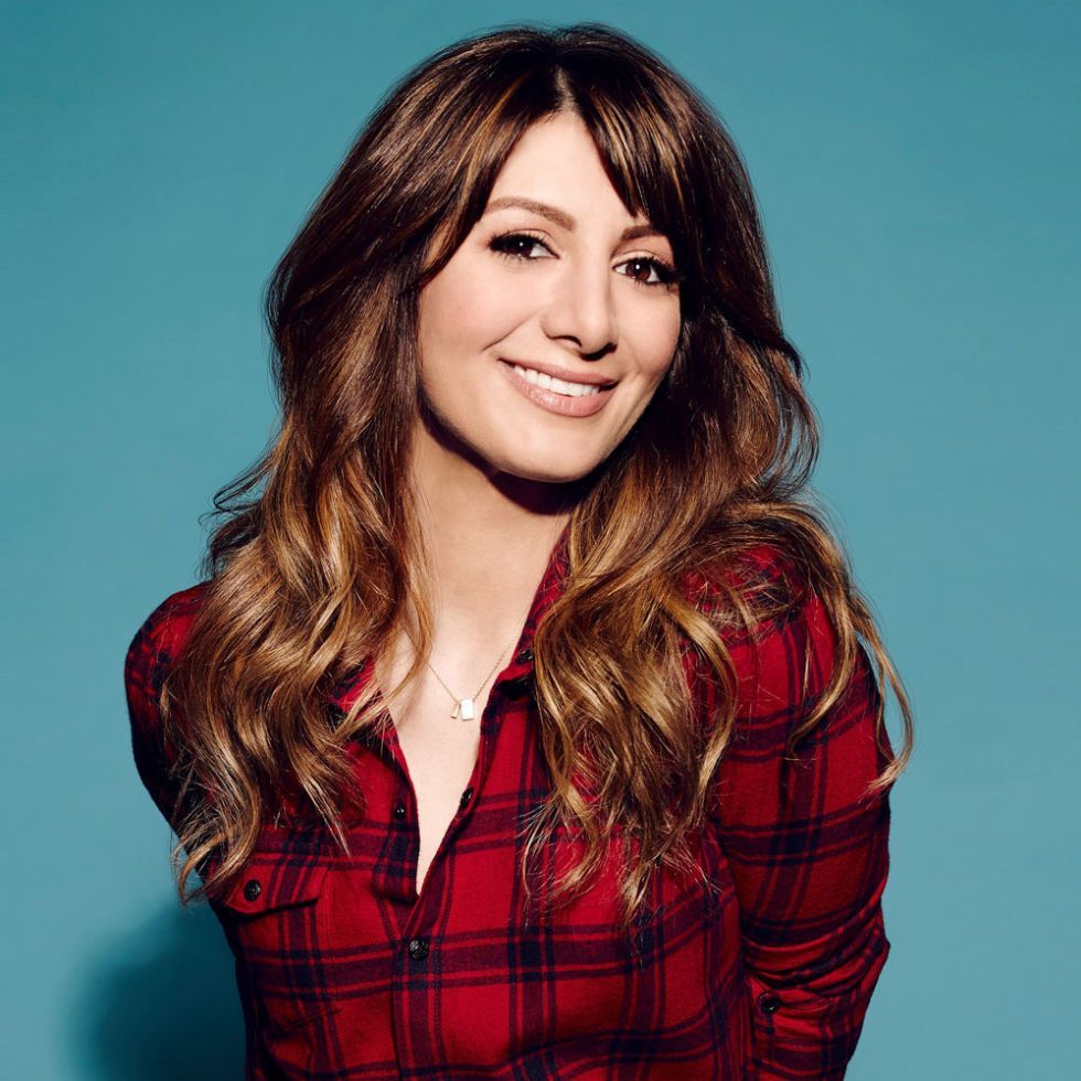 devon mcfall recommends Nasim Pedrad Hot