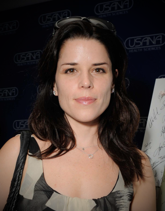 barb g grissom recommends neve campbell sexy pic