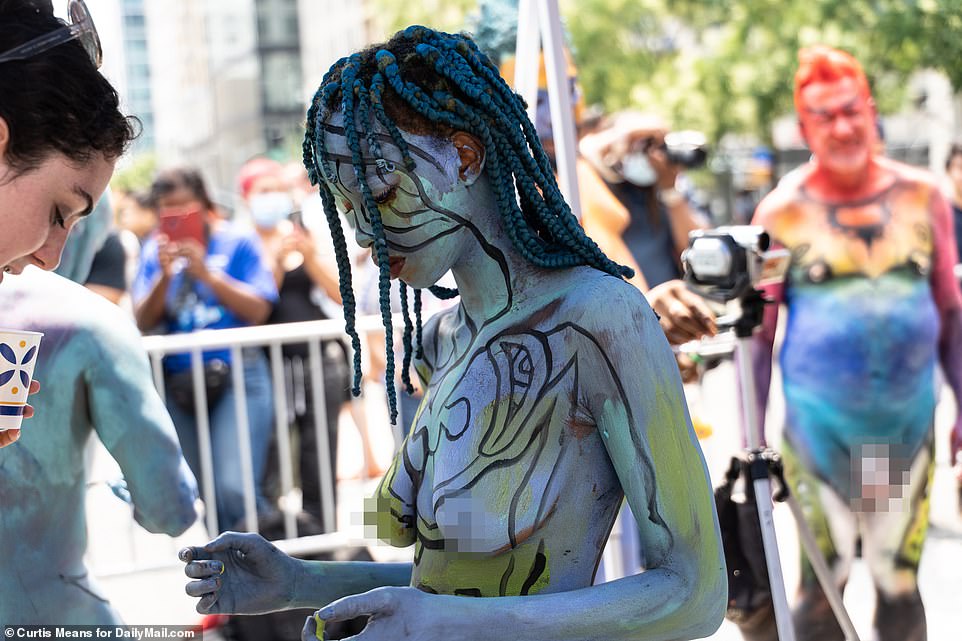 charles granquist recommends nude body paint festival pic