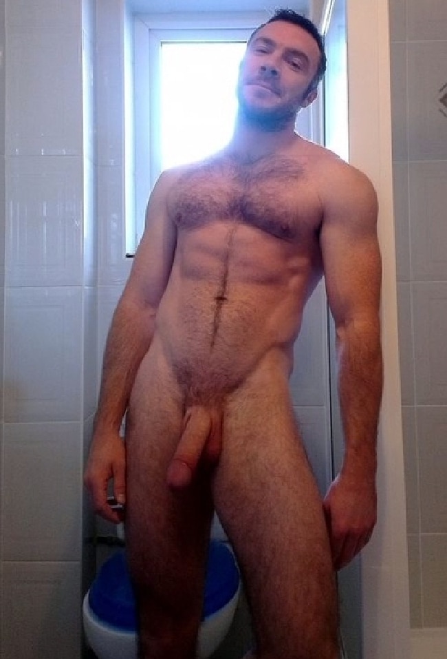 nude hung men