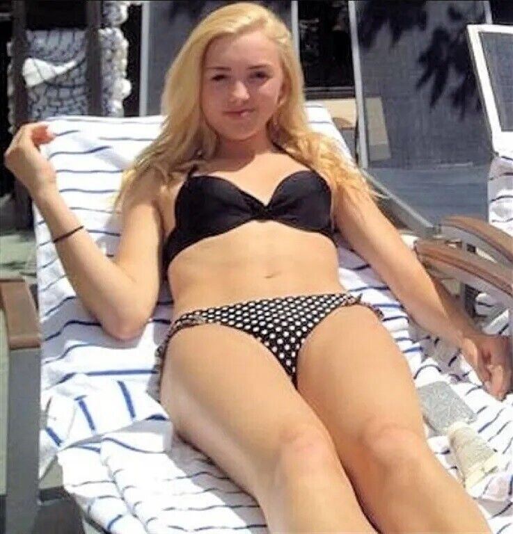 Peyton List In A Bikini vip porn