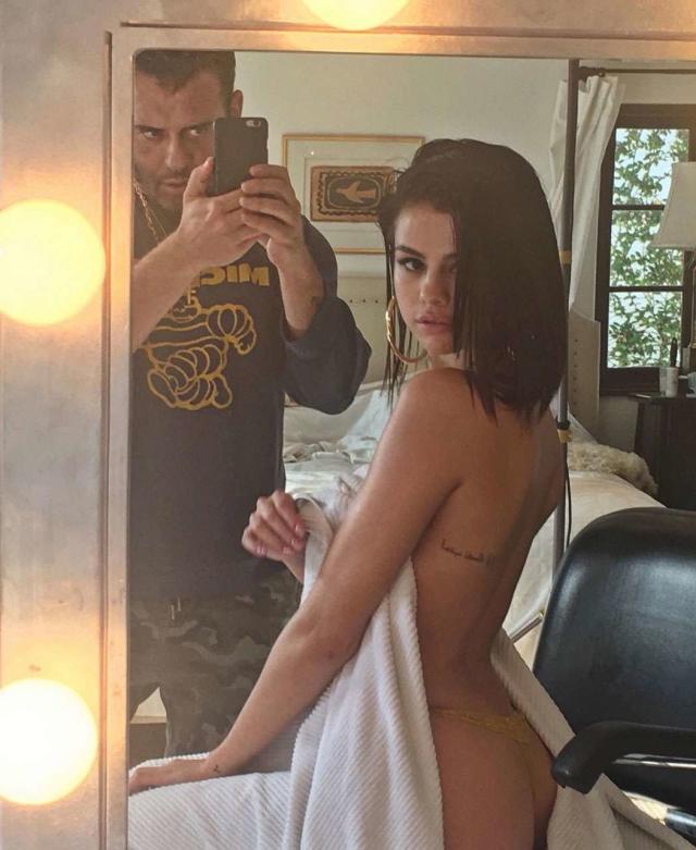 selena gomez naked photos