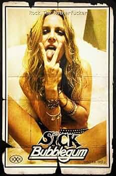 dee ann carter recommends Sheri Moon Zombie Sexy